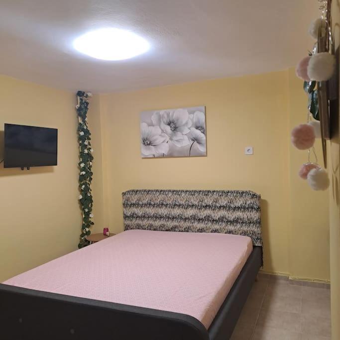 Zenia Home 1 Στην Καρδιά Της Πάτρας Exteriör bild