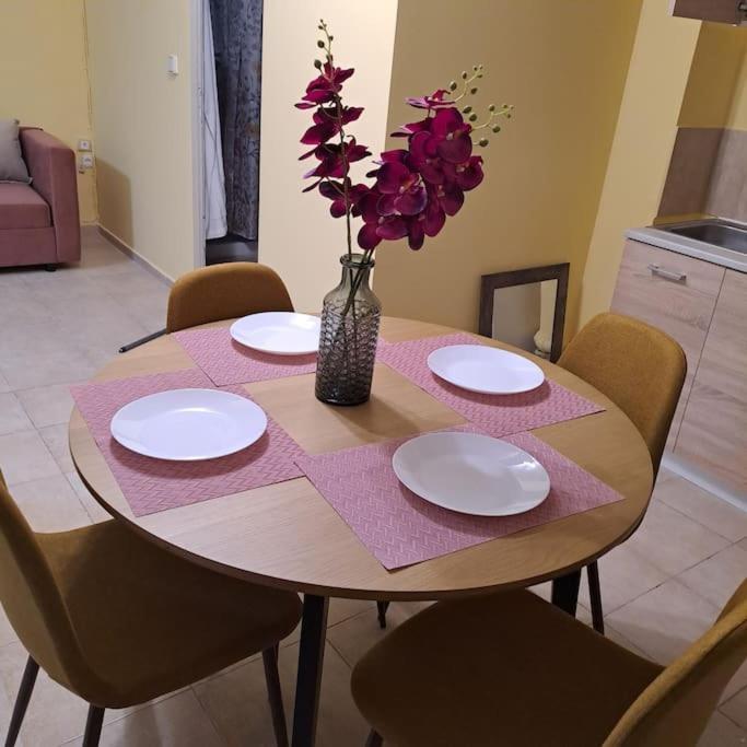 Zenia Home 1 Στην Καρδιά Της Πάτρας Exteriör bild