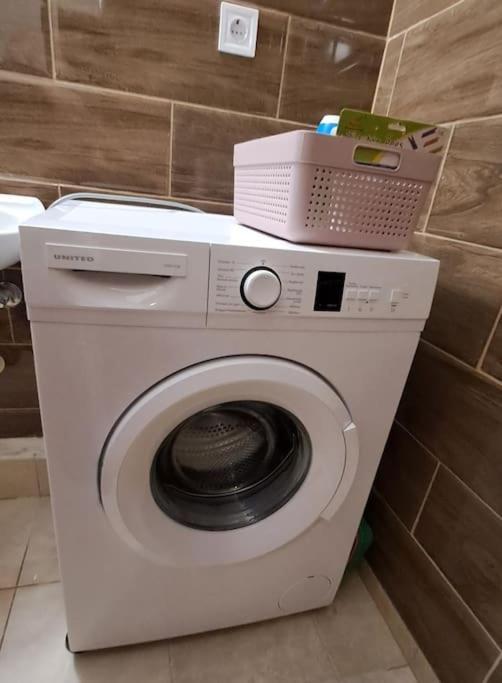 Zenia Home 1 Στην Καρδιά Της Πάτρας Exteriör bild