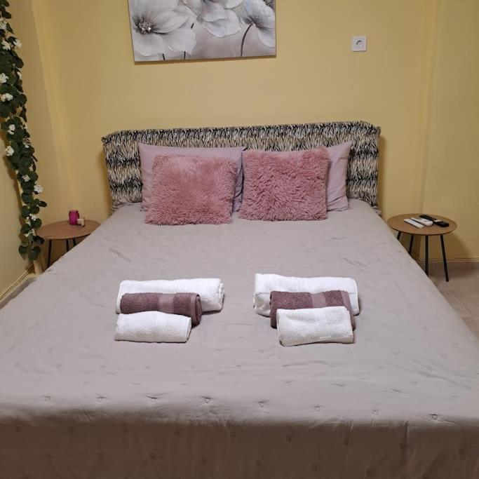 Zenia Home 1 Στην Καρδιά Της Πάτρας Exteriör bild
